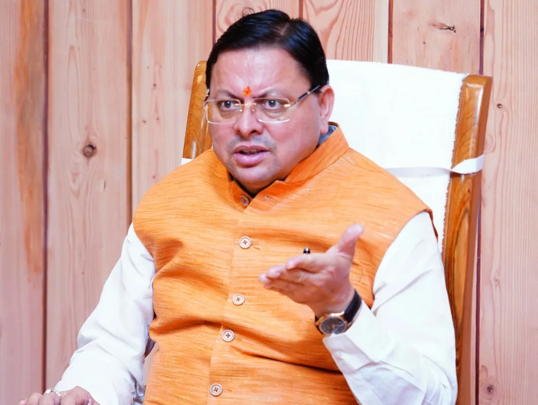 मुख्यमंत्री ने की सड़क गड्ढा मुक्त अभियान की समीक्षा