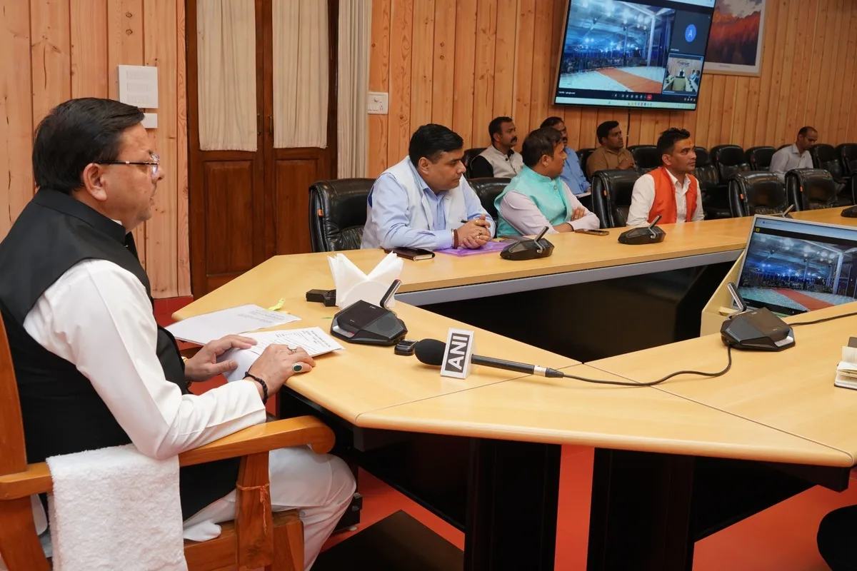 घोड़ाखाल सैनिक स्कूल में सिंथेटिक ट्रैक युक्त स्टेडियम और कृत्रिम घास युक्त फुटबॉल मैदान बनाने घोषणा की