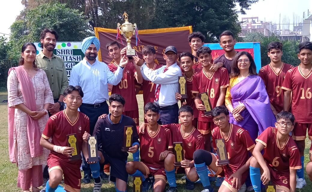 प्रणव भट्ट के एक मात्र गोल से जीता दून दून इंटरनेशनल स्कूल, कब्जाई ट्राफी