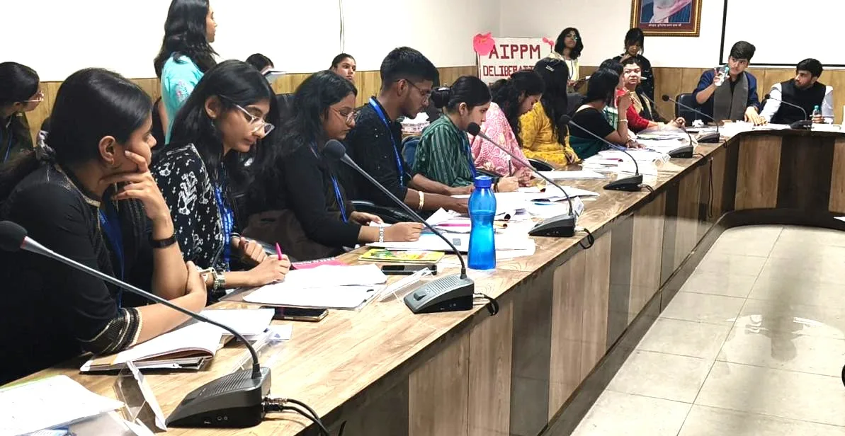 श्री गुरु राम राय पब्लिक स्कूल रेसकोर्स की ‘युवा संसद-जिज्ञासा’ में छात्र-छात्राओं ने दिखाई प्रतिभा