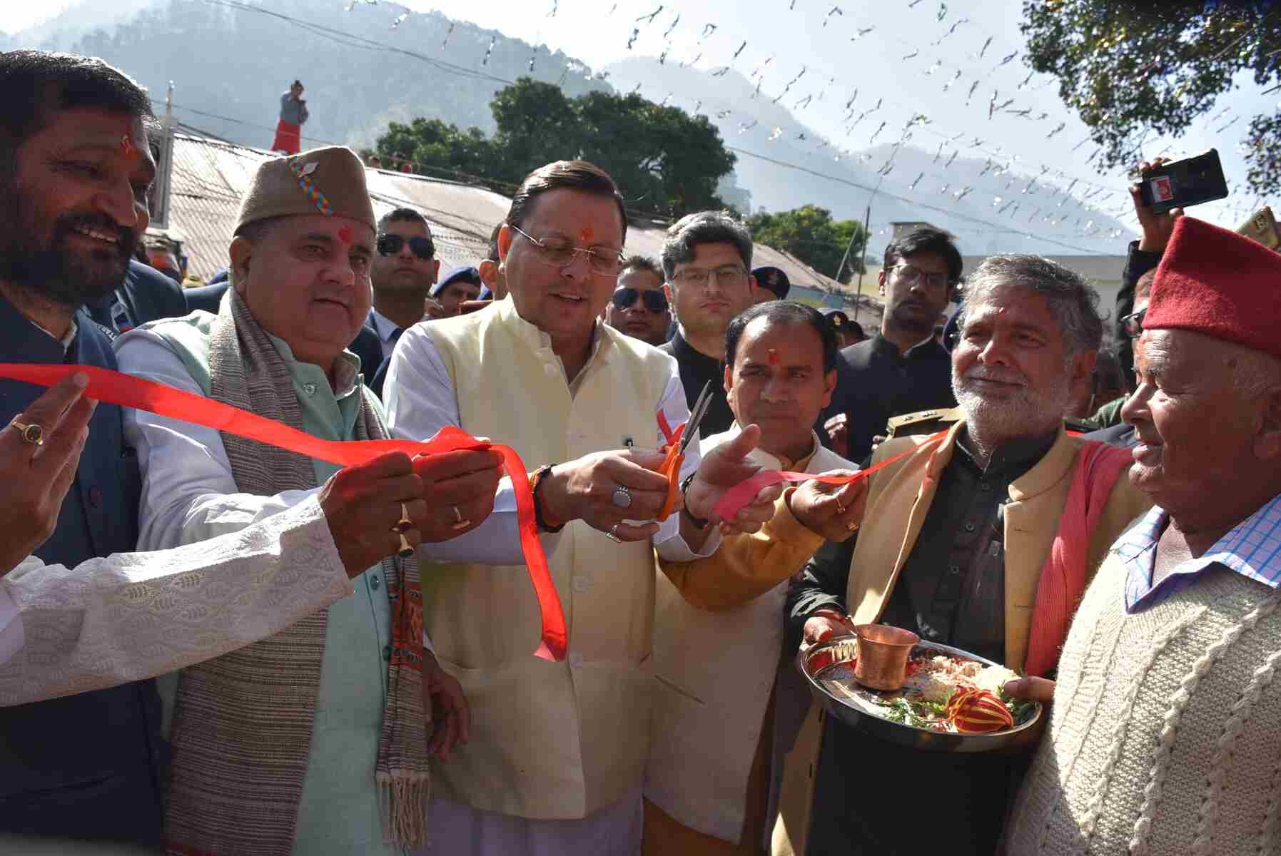 मुख्यमंत्री धामी ने गौचर मेले का किया शुभारंभ