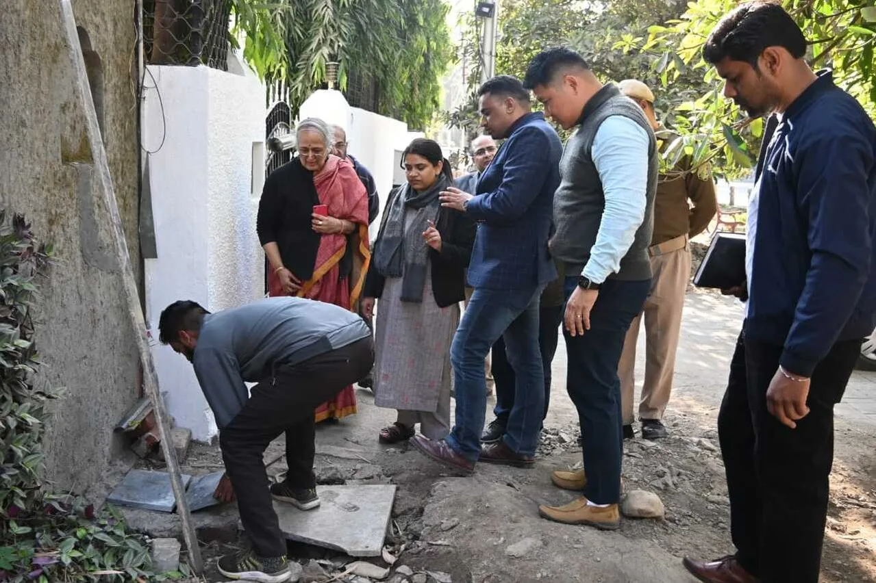 देहरादून जिला प्रशासन की बड़ी कार्रवाई