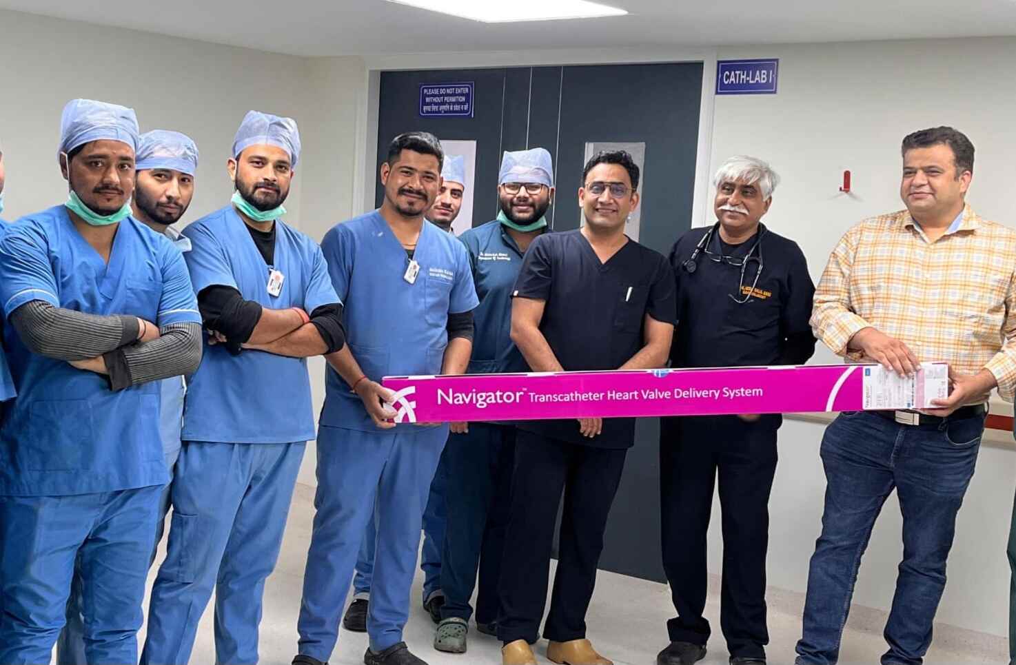 श्री महंत इन्दिरेश अस्पताल में एक दिन में दो टावर कर हासिल की विशेष उपलब्धि