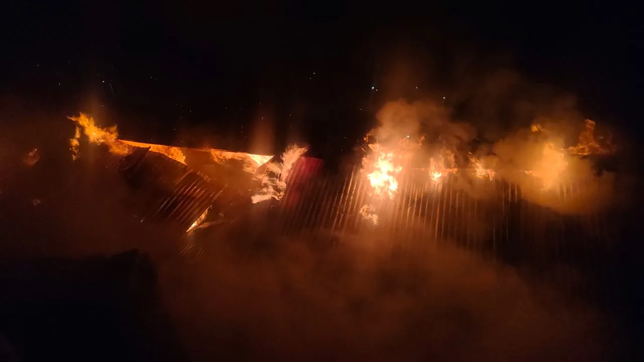 अभी-अभीः उत्तरकाशी के सिल्ला गांव में मकान में लगी भीषण आग