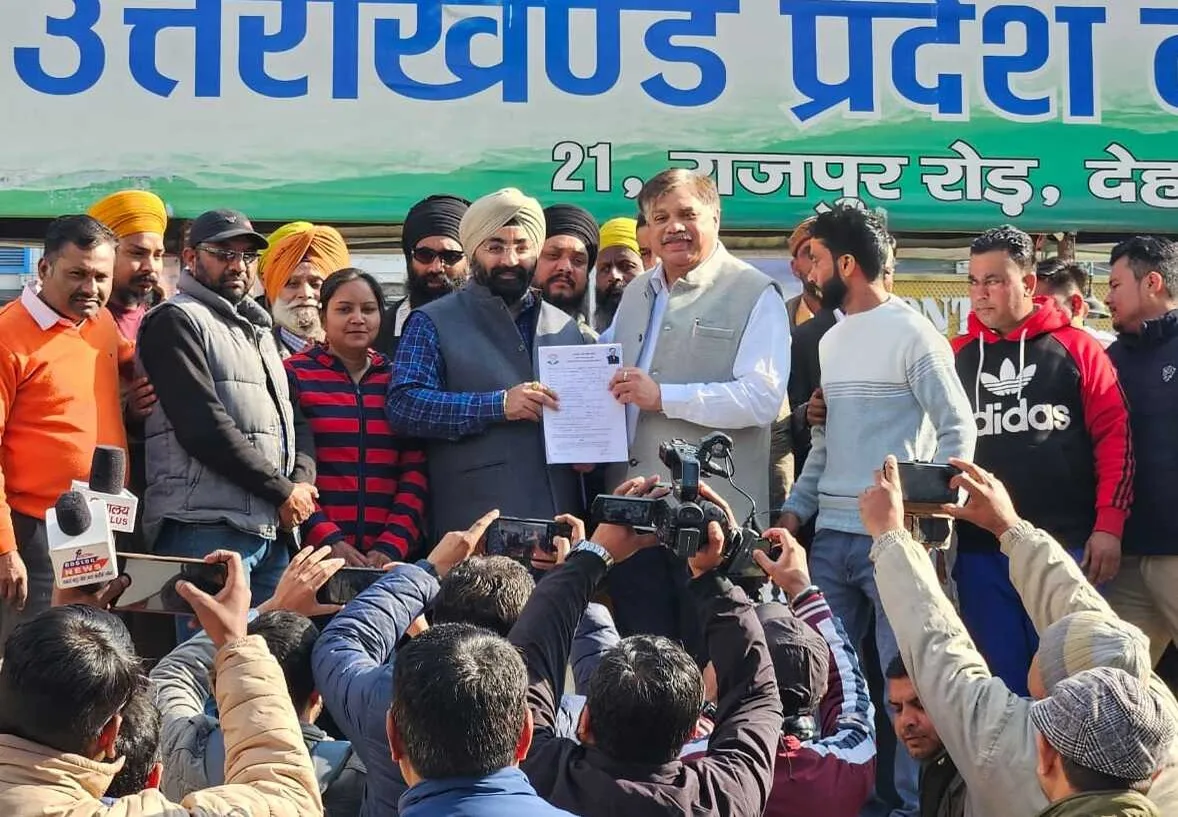 दून के मेयर पद के लिए कांग्रेस के चीफ मीडिया कोऑर्डिनेटर राजीव महर्षि ने ठोकी दावेदारी