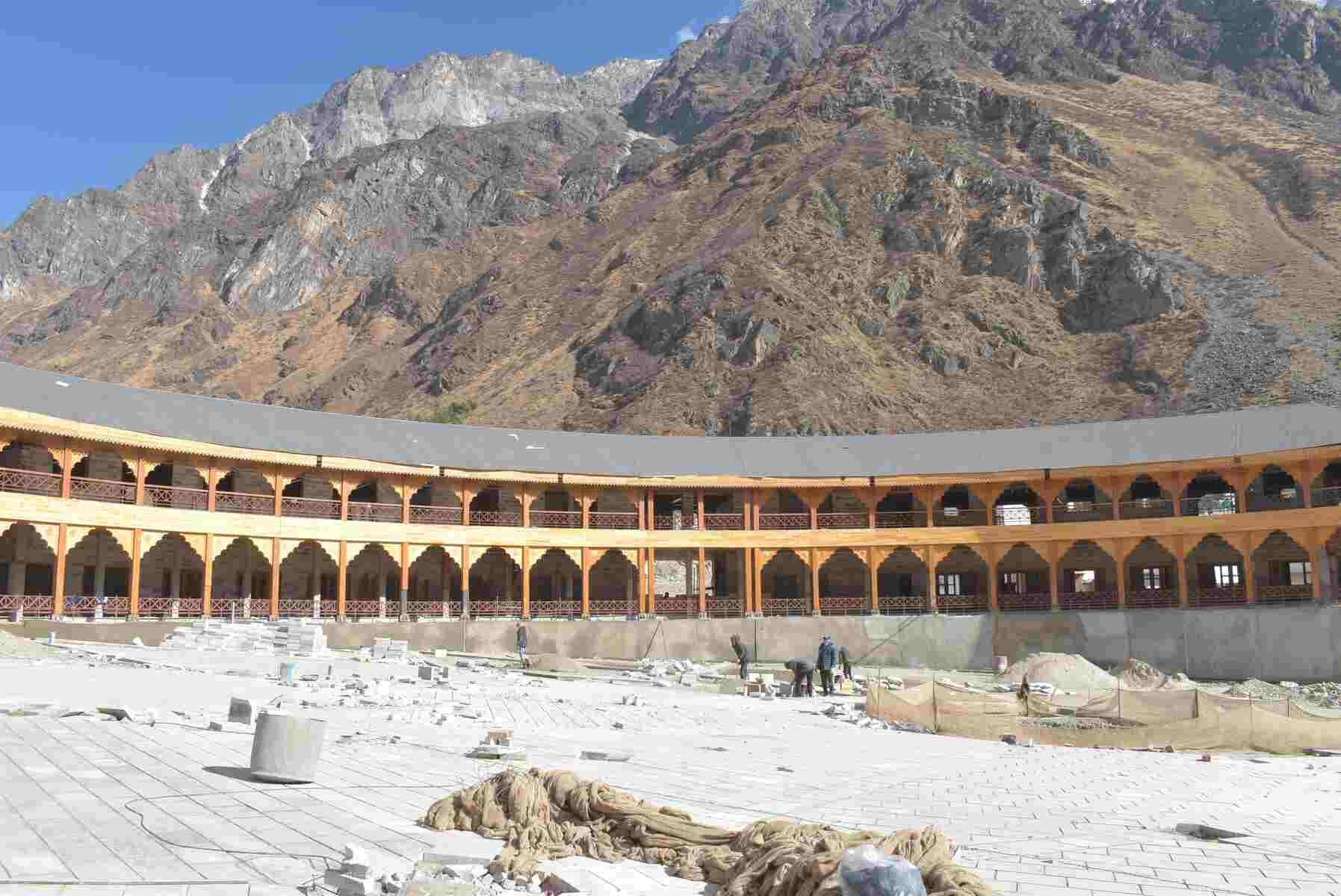 बदरीनाथ धाम में कपाट बंद होने के बाद मास्टर प्लान के कार्यों ने पकड़ी रफ्तार