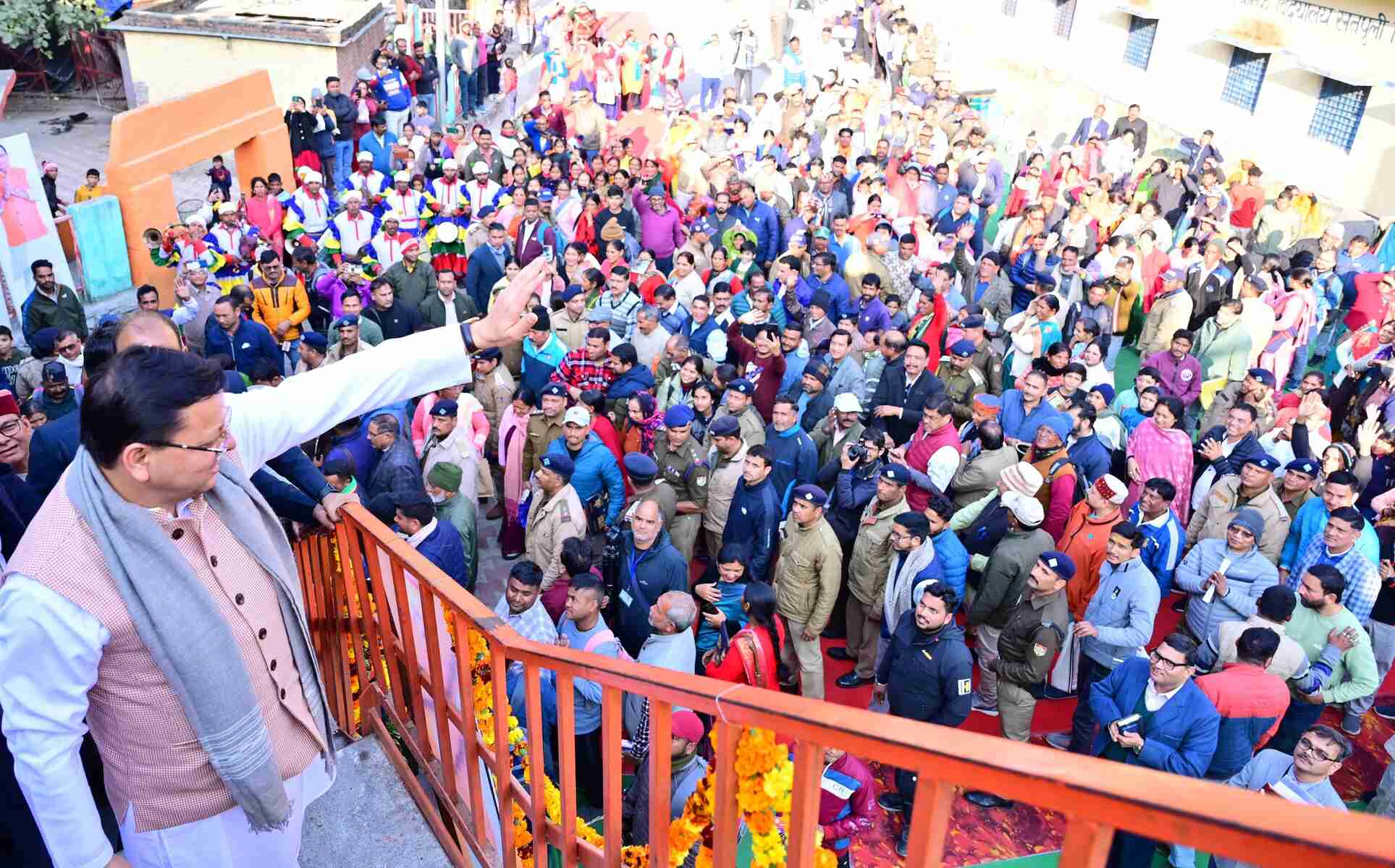 मुख्यमंत्री ने सतपुली झील का शिलान्यास और पौड़ी जिले की 172.65 करोड़ की 24 योजनाओं का किया लोकार्पण और शिलान्यास