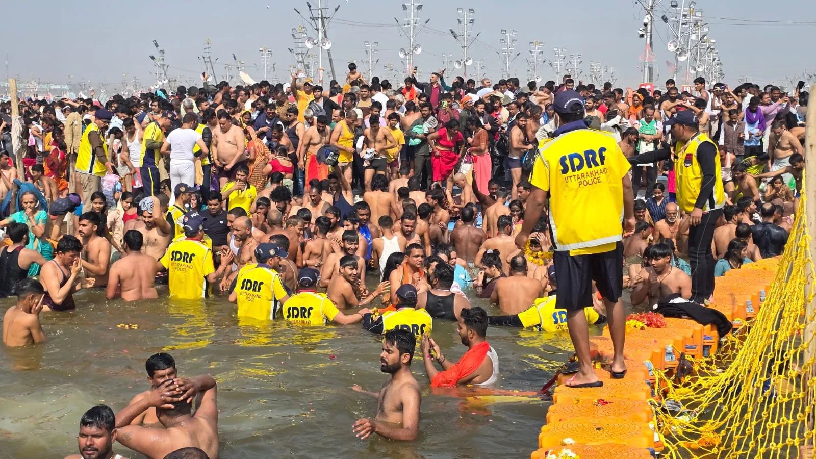 प्रयागराज में अमृत स्नान पर SDRF उत्तराखंड पुलिस की एक कंपनी रही तैनात