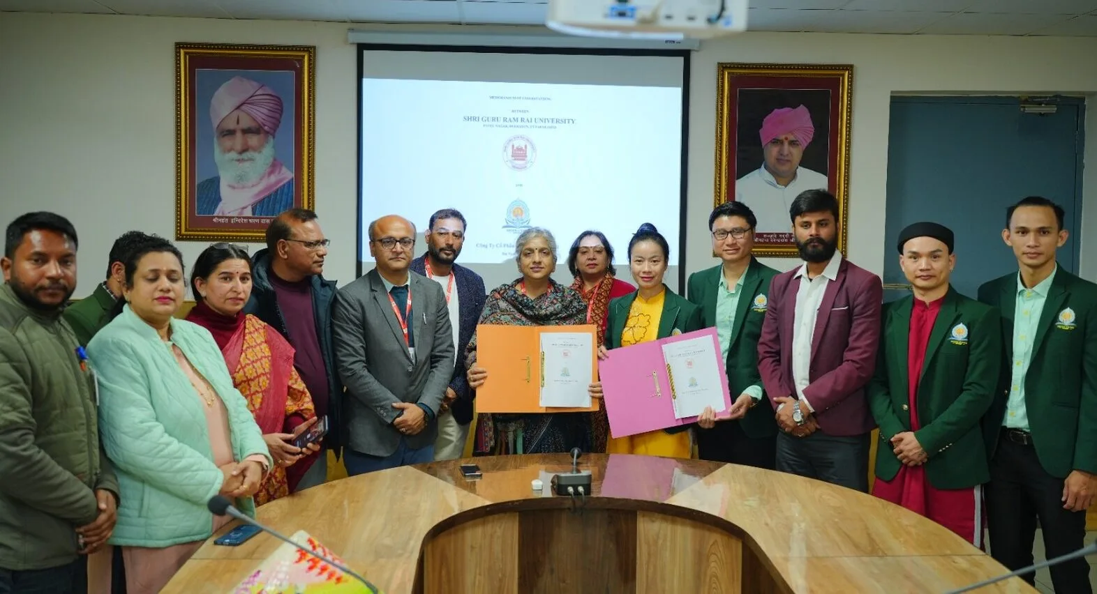 श्री गुरु राम राय विश्वविद्यालय और वियतनाम की ग्रीनलाइफ कंपनी के बीच एमओयू