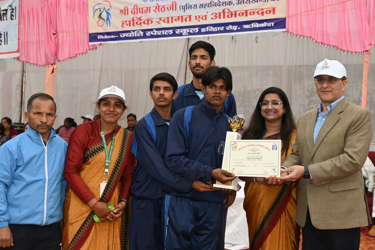 विशेष बच्चों का उत्साह बढ़ाने स्पेशल स्कूल स्पोर्ट्स मीट में ऋषिकेश पहुंचे DGP दीपम सेठ