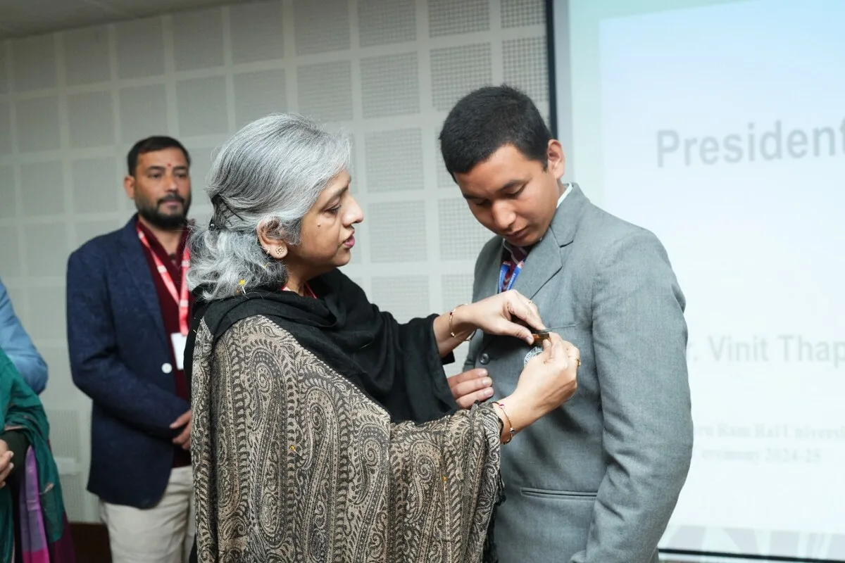 श्री गुरु राम राय विश्वविद्यालय में छात्र परिषद की बैज सेरेमनी