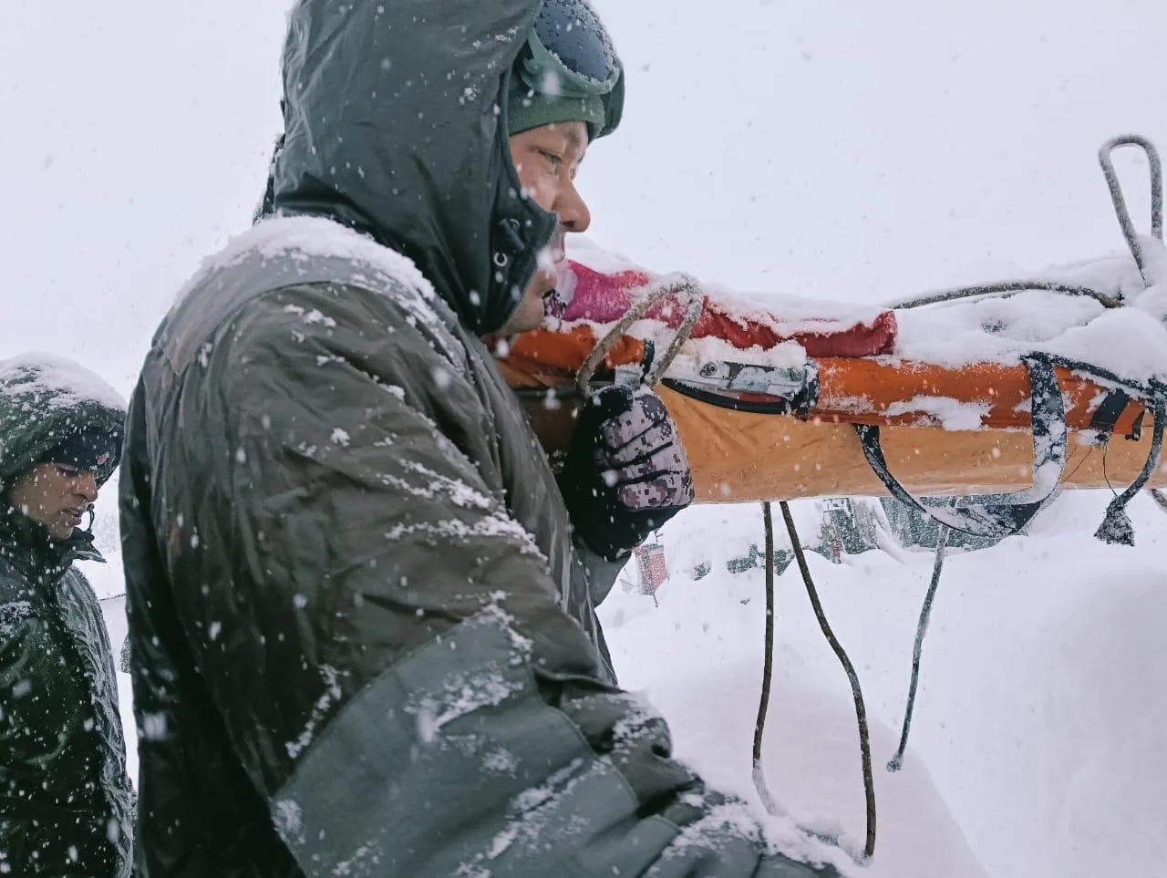 माणा हादसाः सेना ने संभाला मोर्चा
