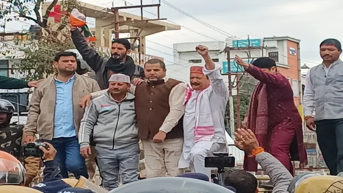 यूसीसी में लिव-इन-रिलेशन के प्रावधान के विरोध में कांग्रेस का दून में प्रदर्शन, विधानसभा का घेराव किया