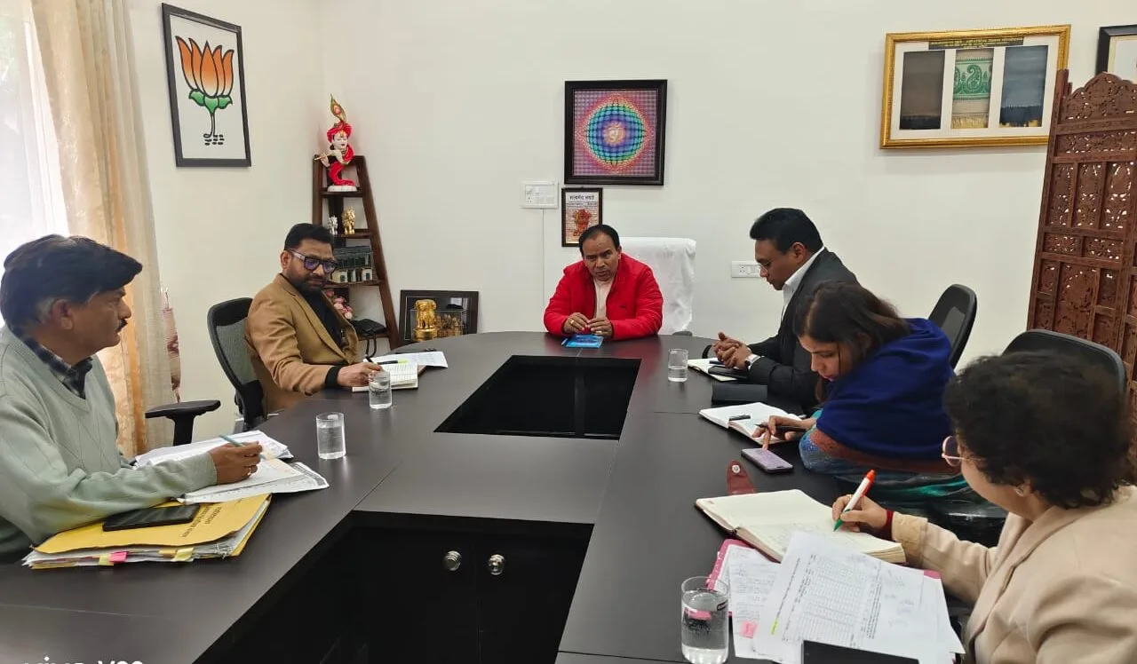 स्वास्थ्य विभाग में चतुर्थ श्रेणी के 1300 पदों पर होगी भर्ती