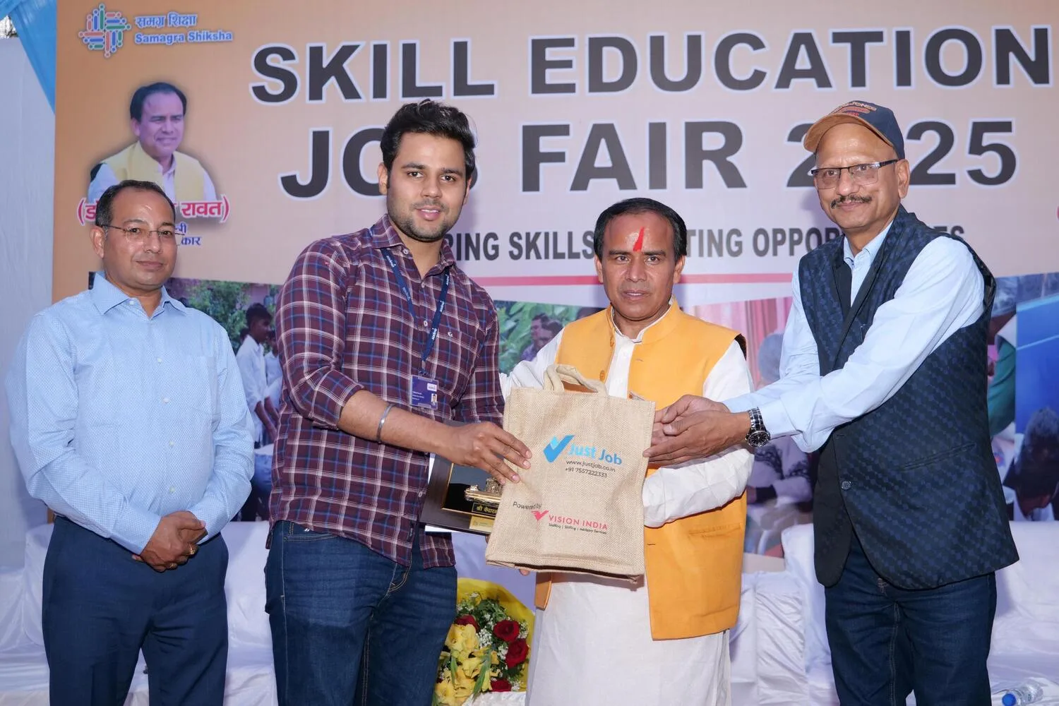 उत्तराखंड में पहली बार राज्यस्तरीय रोजगार मेले में माध्यमिक विद्यालयों के 146 छात्र-छात्राओं को मिली नौकरी