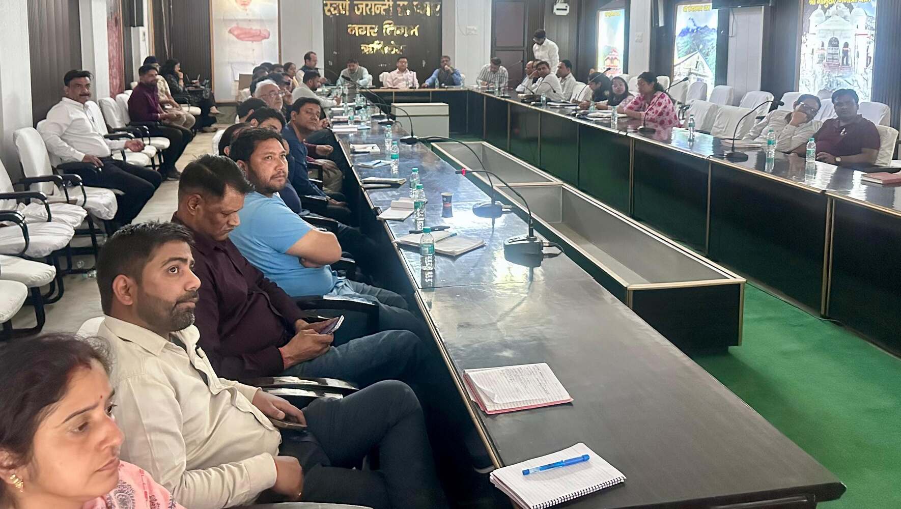 गंगा की अविरलता और निर्मलता के लिए प्रशासन, पर्यावरणविदों और जनता को एकजुट होकर करना होगा कार्य