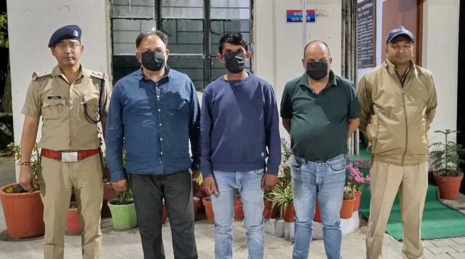 मिलावटी कुटटू के आटे की सप्लाई करने वाले तीन अभियुक्त गिरफ्तार