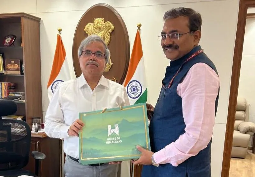 CS आनंद बर्द्धन ने रेलवे बोर्ड के अध्यक्ष से मुलाकात, उत्तराखण्ड में रेल कनेक्टिविटी को सुदृढ़ करने पर चर्चा