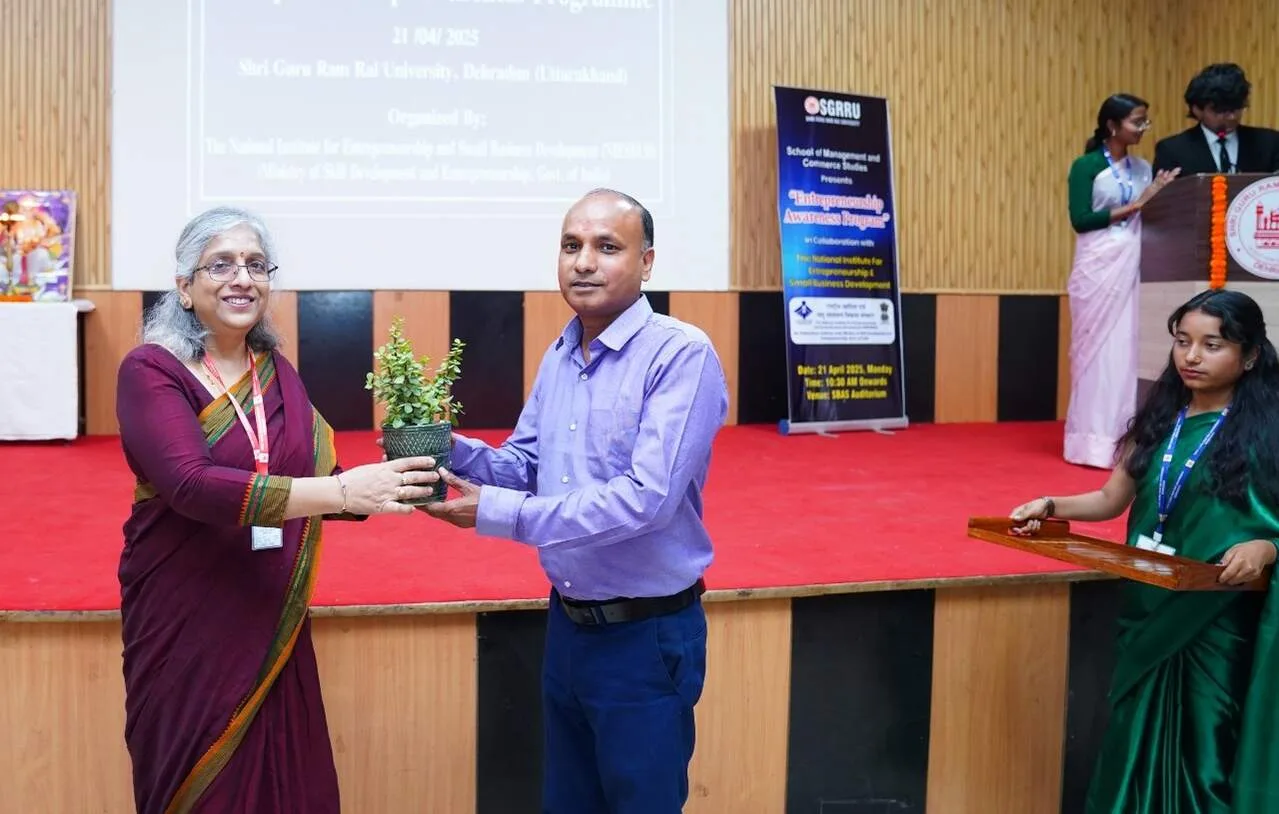 SGRRU में स्टार्टअप को लेकर उद्यमियों ने साझा किए अनुभव