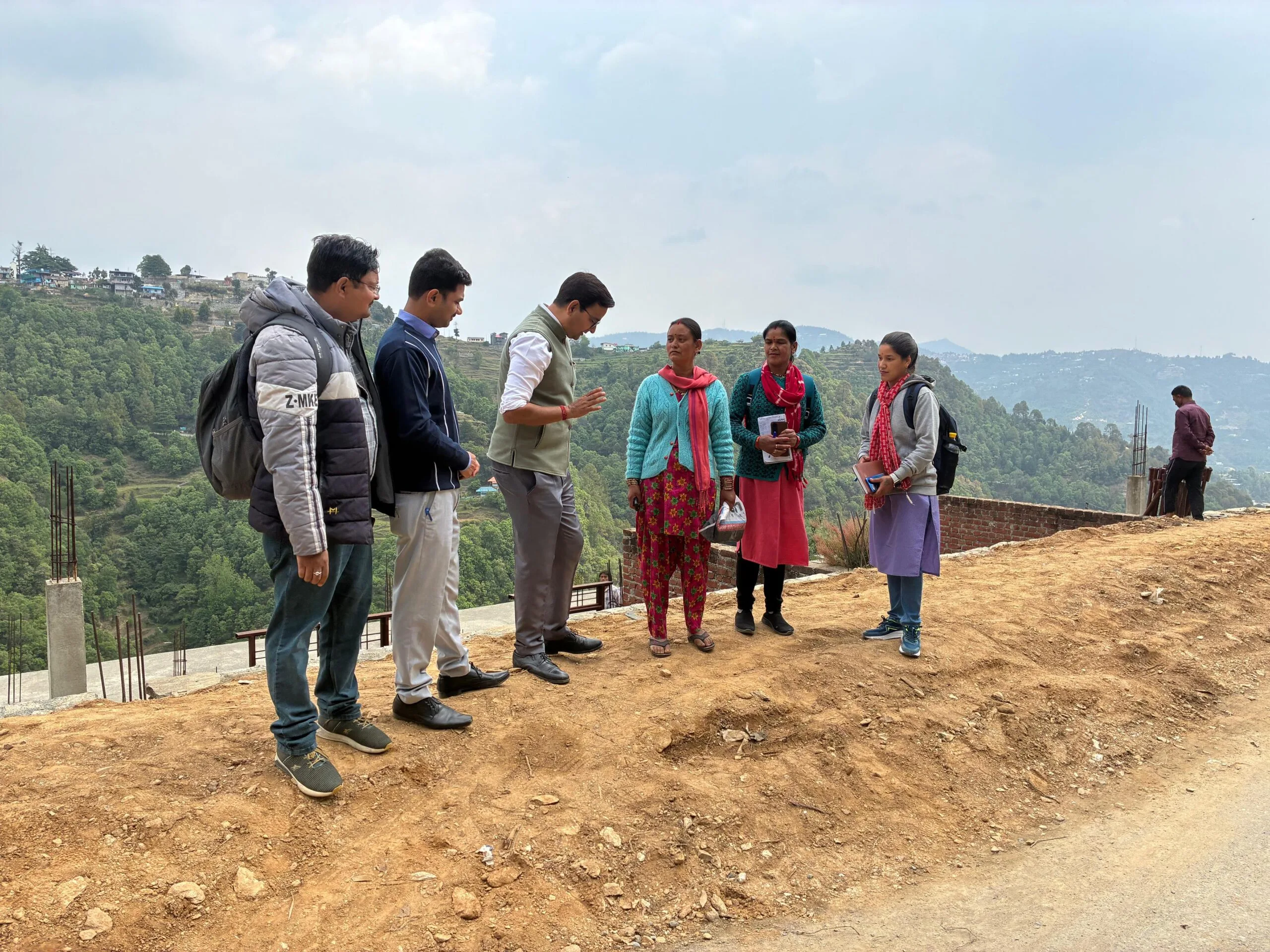 अपर सचिव ने धारी ब्लॉक में विकास कार्यों का लिया जायजा