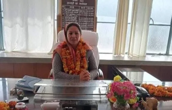 चमोली की जिला पंचायत अध्यक्ष रजनी भंडारी प्रशासक पद पर बहाल