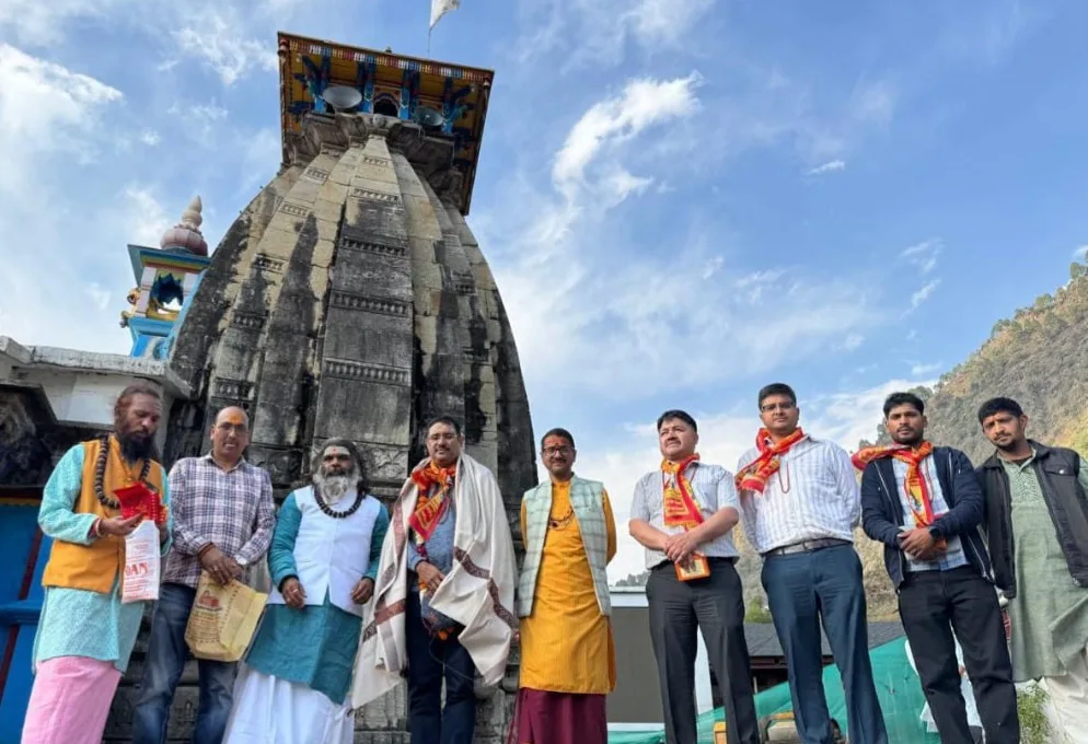 चार आईएएस अधिकारियों को चार धामों की जिम्मेदारी