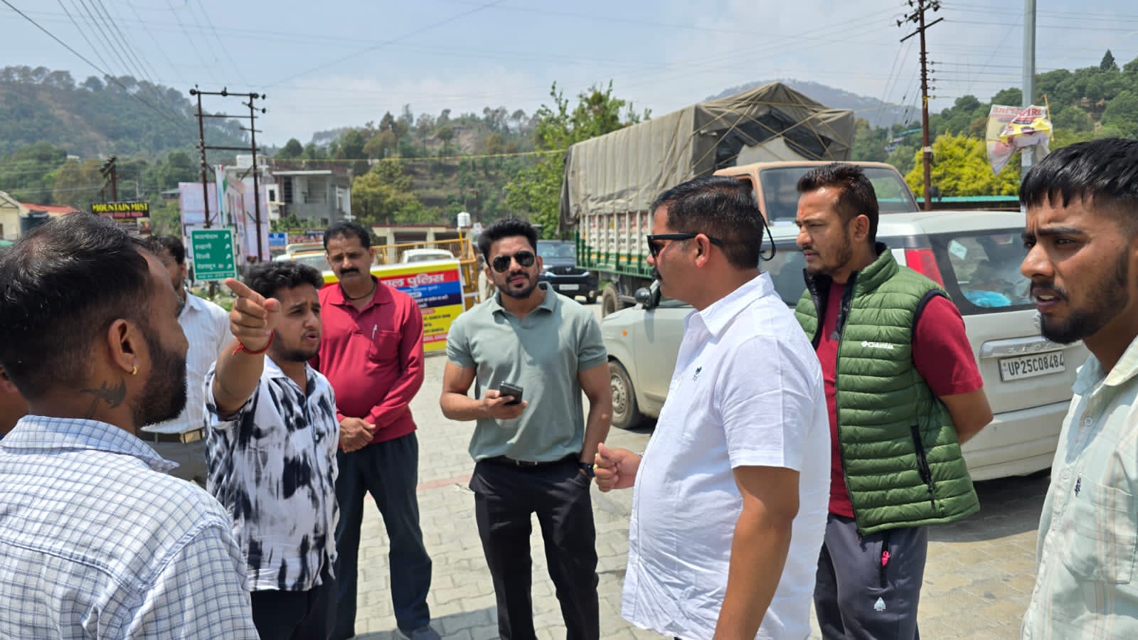 पर्यटन सीजन को लेकर प्रशासन सतर्क, एसडीएम ने किया भीमताल, भवाली और कैंचीधाम का निरीक्षण