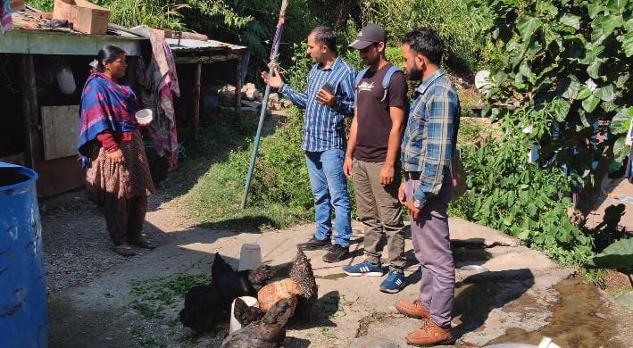 मुर्गी पालन से आत्मनिर्भर बनी रीता देवी