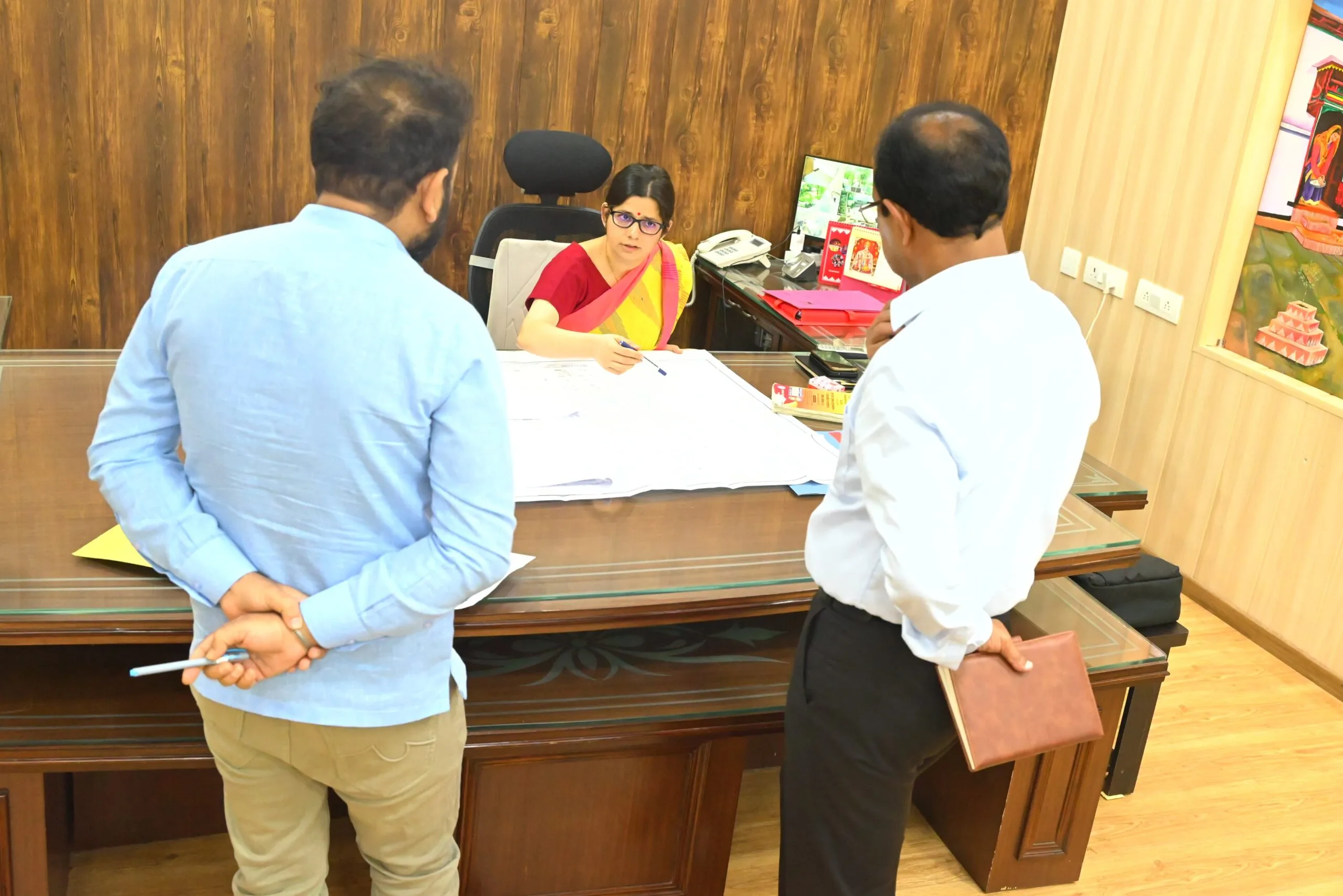 विवाह पंजीकरण में लाएं तेजी, गांव-गांव चलाएं जागरूकता अभियान : जिलाधिकारी