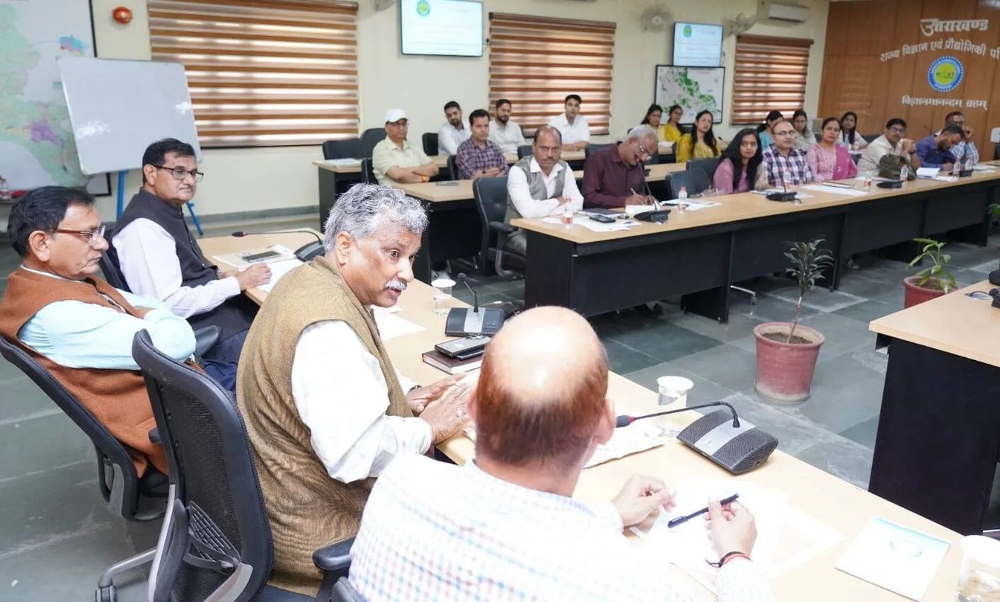 वैज्ञानिक दृष्टिकोण और जन-जागरुकता से ही नदियों का पुनर्जीवन संभव: प्रो. दुर्गेश पंत