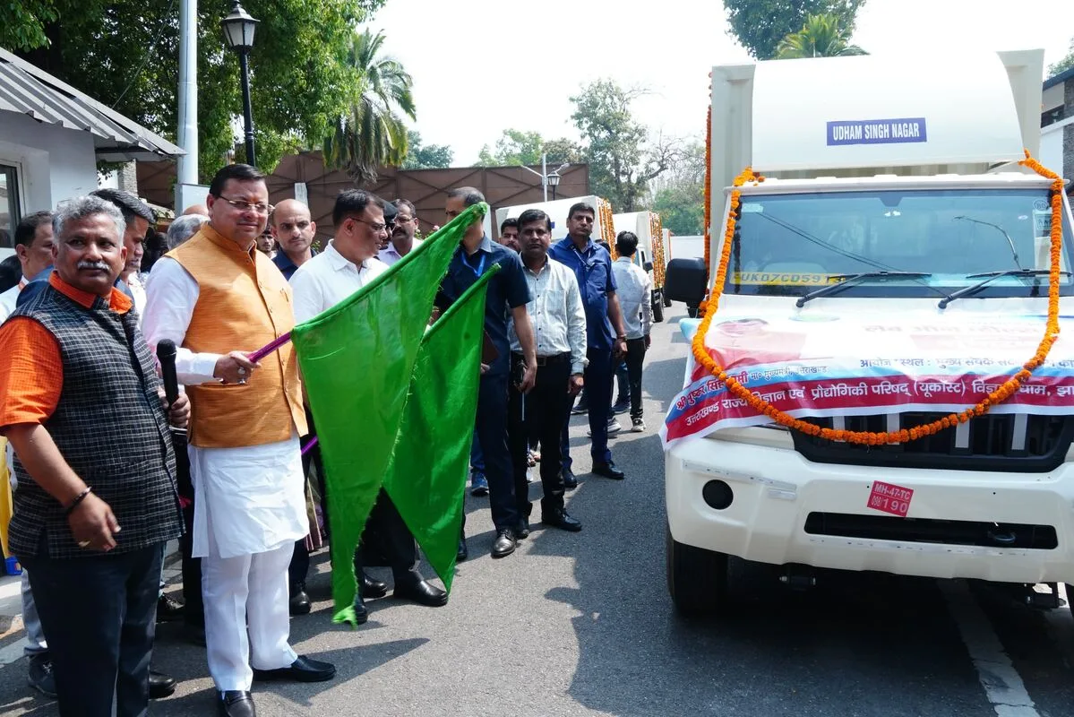 सरकारी विद्यालयों में अध्ययनरत छात्र-छात्राओं को मोबाइल साइंस लैब की सौगात