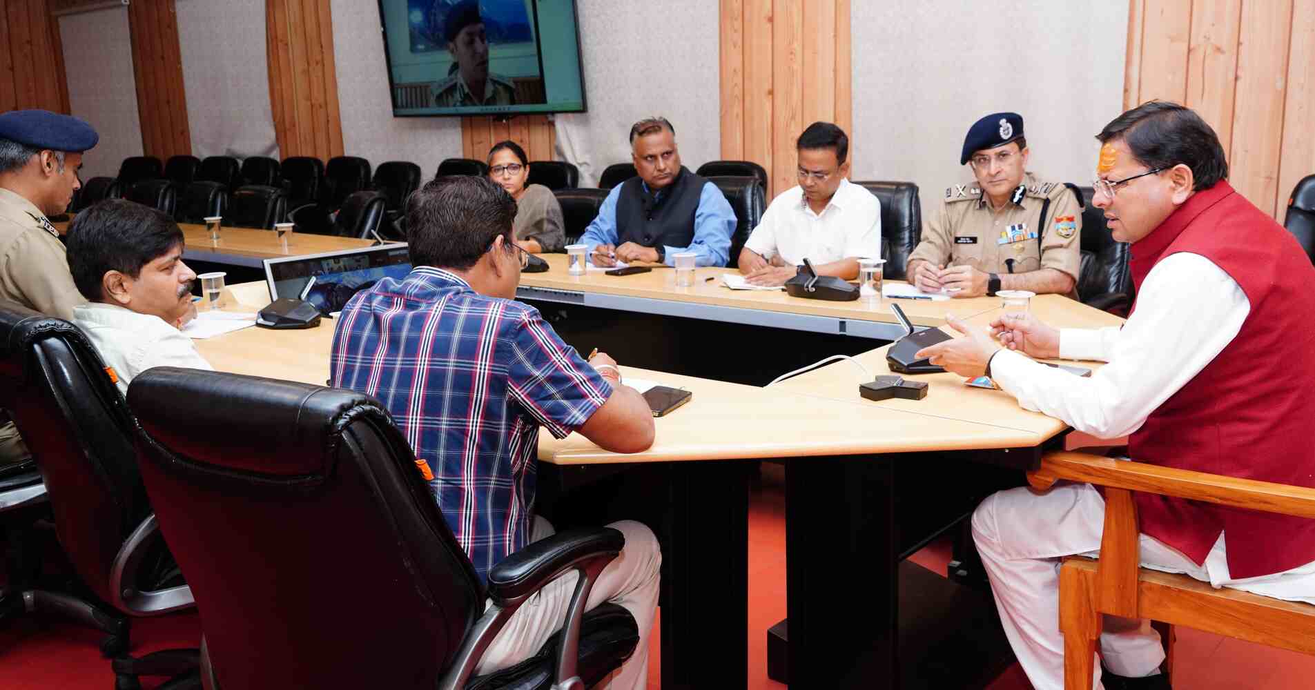 नैनीताल में नाबालिक के साथ हुई घटना पर सीएम सख्त, अपराधियों पर कड़ी कार्रवाई की जाए