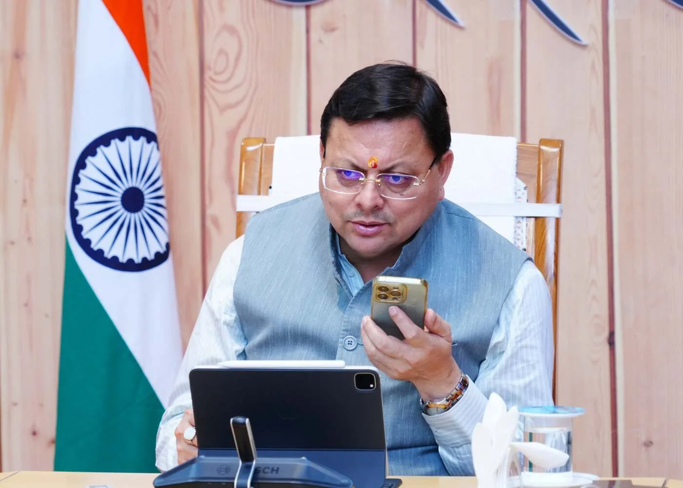 CM Helpline: मुख्यमंत्री ने शिकायतकर्ताओं से पूछा आपका काम हुआ कि नहीं ?