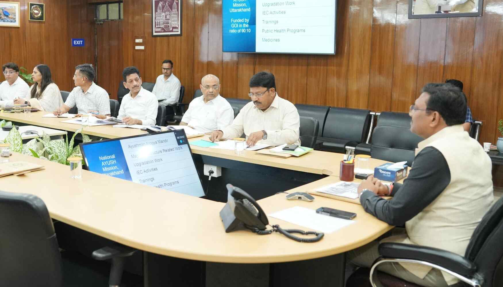 प्रदेश के 25 आयुष एवं वेलनेस सेंटर को सेंटर ऑफ एक्सीलेंस बनाया जाए: आनन्द बर्द्धन