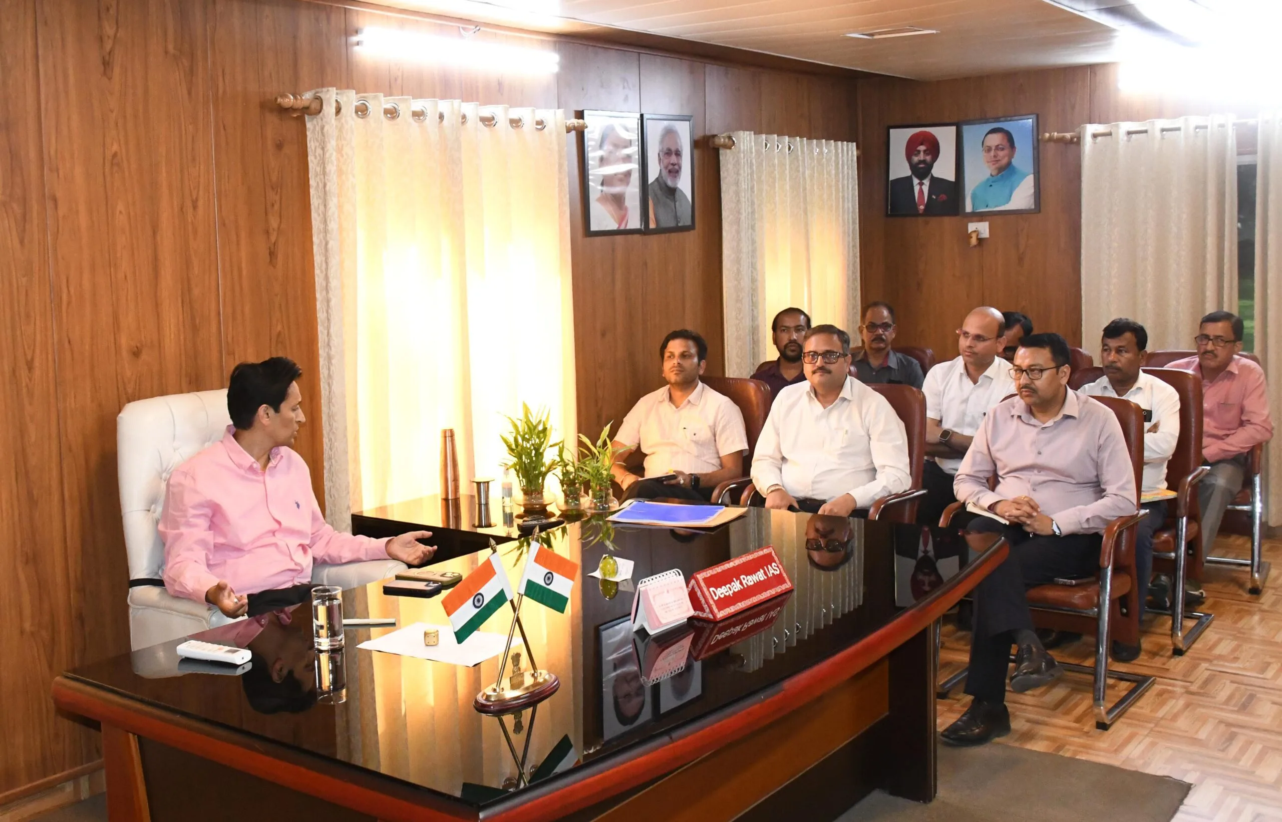 मानसून से पूर्व सभी कार्य पूर्ण करें विभाग : आयुक्त रावत