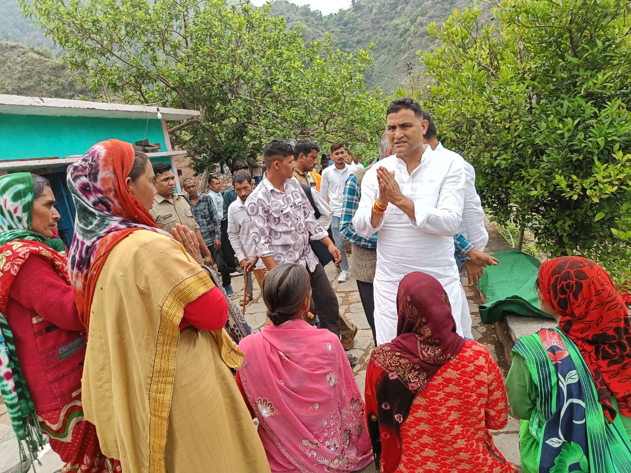 लुगड से पातीजाला मोटर मार्ग पर जल्द शुरू होगा डामरीकरण कार्य : विधायक कैड़ा