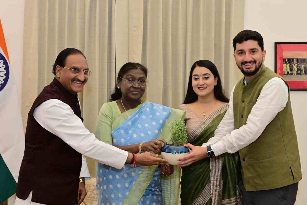 डा. रमेश पोखरियाल “निशंक” ने की राष्ट्रपति द्रोपदी मुर्मू से शिष्टाचार भेंट