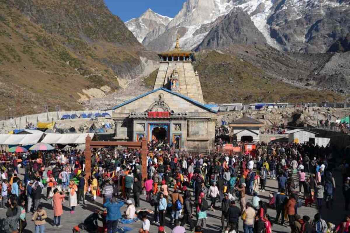 एक महीने में श्री केदारनाथ धाम यात्रा में लगभग 200 करोड़ का कारोबार