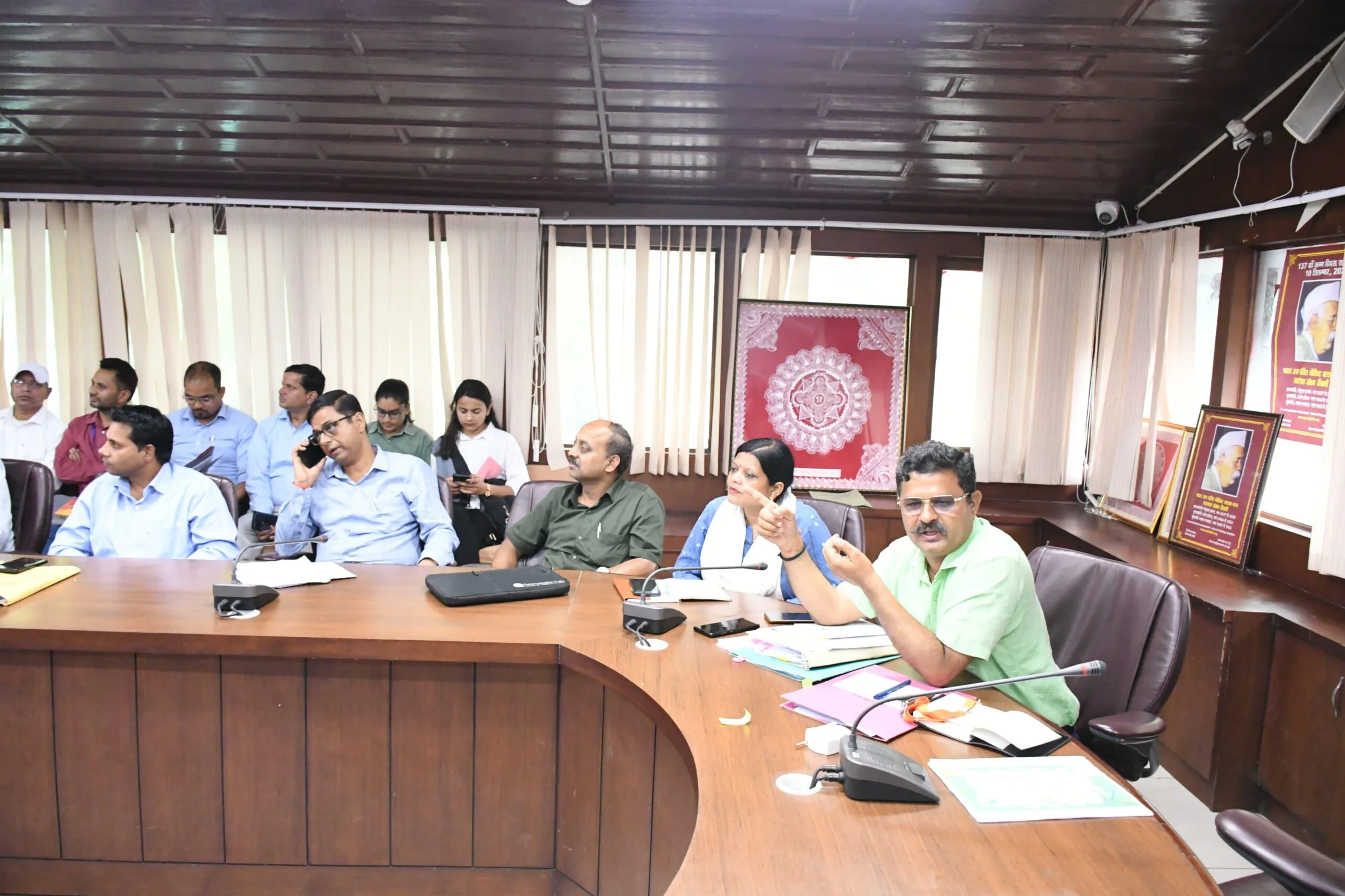 गंगा संरक्षण को लेकर जिला गंगा समिति की बैठक, जल शुद्धिकरण पर बनी कार्य योजना