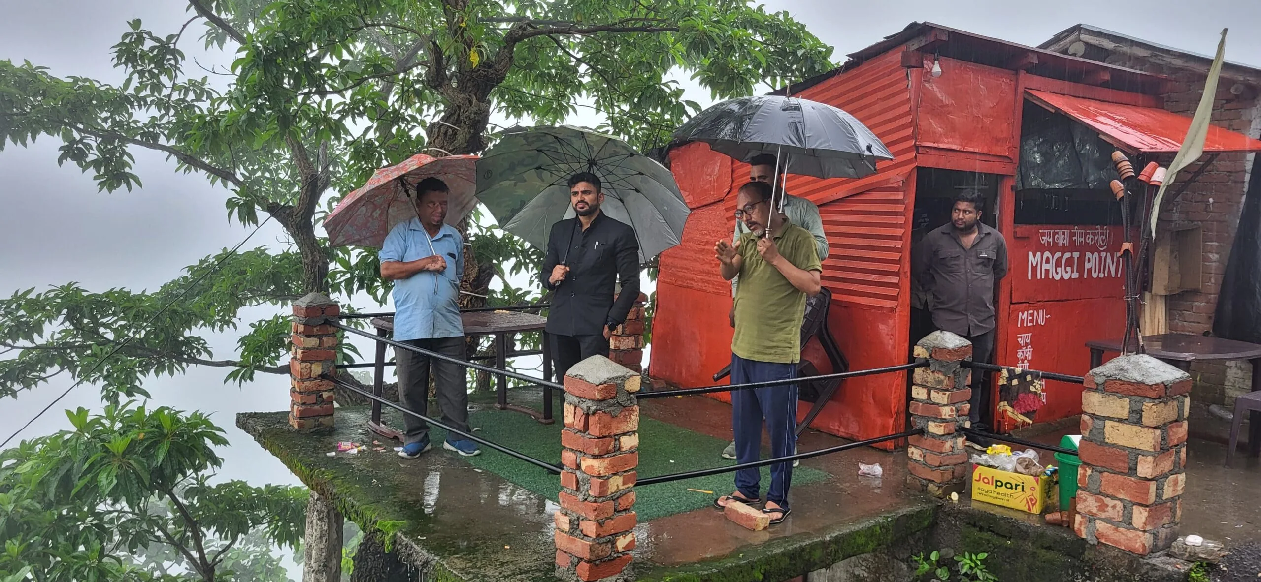 जिला प्रशासन अलर्ट मोड में, सभी संवेदनशील क्षेत्रों का किया निरीक्षण