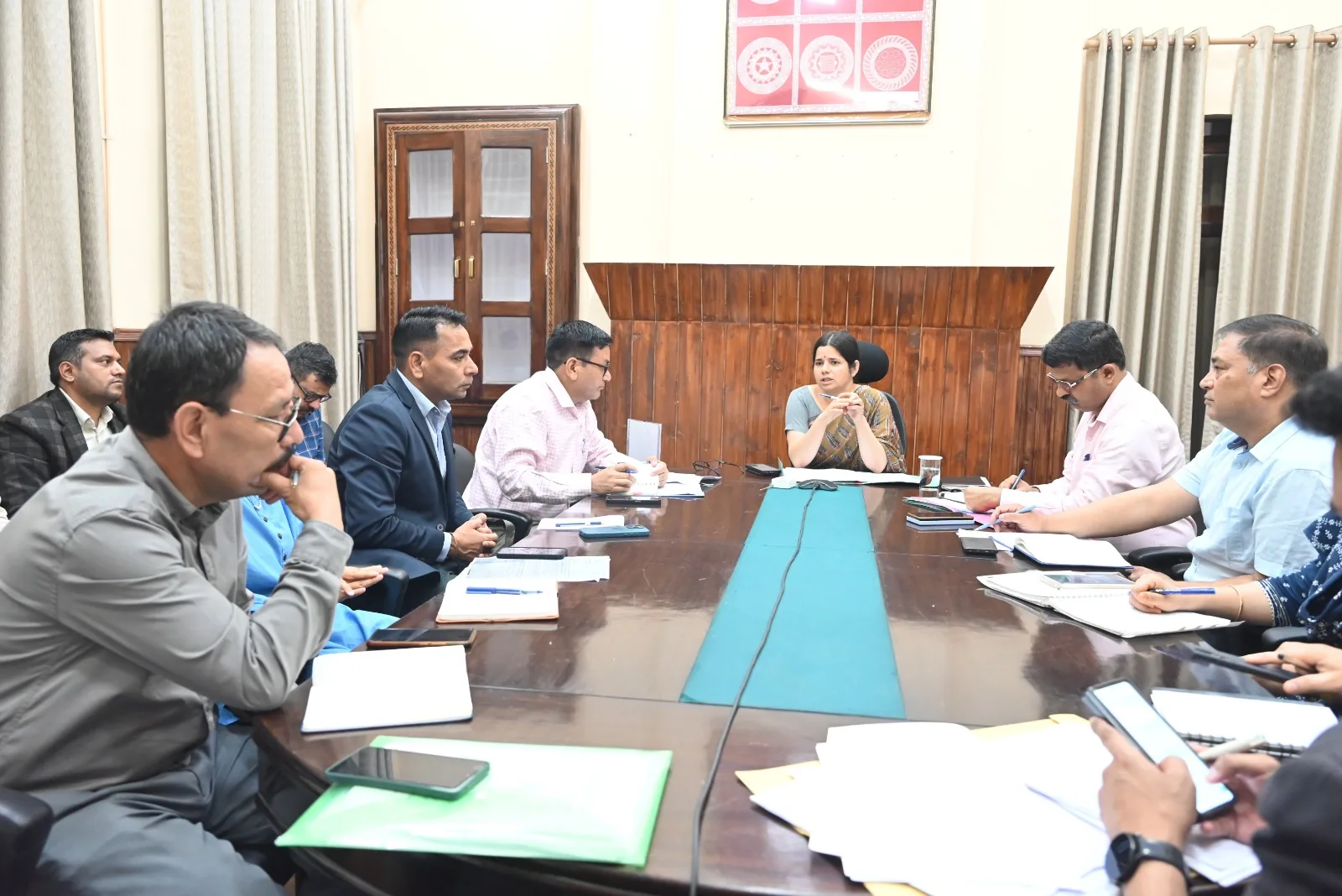 नैनीताल में उपराष्ट्रपति का तीन दिवसीय दौरा, जिलाधिकारी ने की तैयारियों की समीक्षा