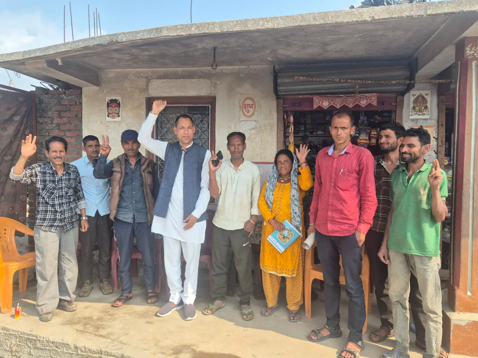 बड़ोंन से सजानी सड़क निर्माण को लेकर फूटा ग्रामीणों का गुस्सा, उग्र आंदोलन की चेतावनी