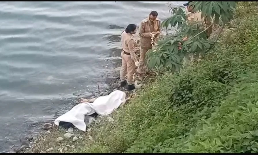 भीमताल झील में पड़ा मिला युवती का शव