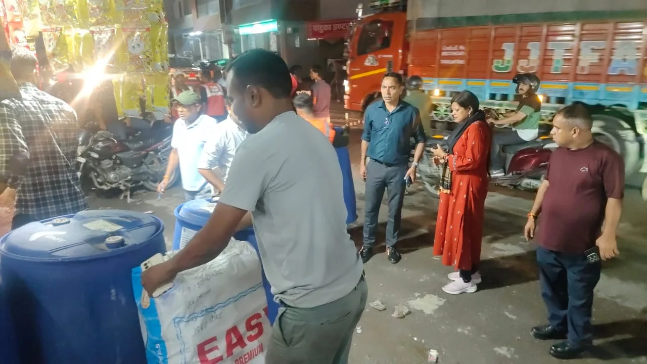 महिला सुरक्षा के लिए चला प्रवर्तन अभियान, 20 चालान, 40 किलो प्लास्टिक जब्त