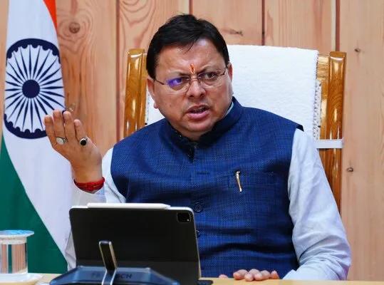 मुख्यमंत्री ने सारकोट की तर्ज पर प्रत्येक जिले में दो-दो आदर्श गांव बनाने के दिए निर्देश