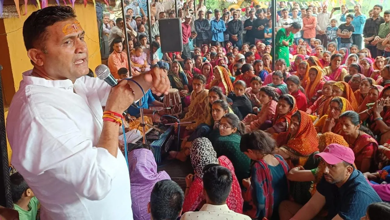 विधायक कैड़ा ने गांवों का किया दौरा, देवनगर के लिए मोटर मार्ग की घोषणा