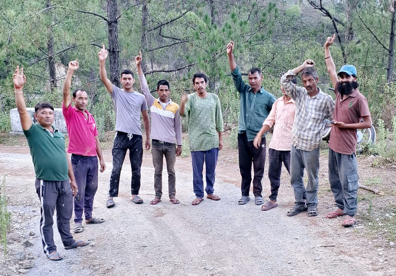 विभागीय उदासीनता पर भड़के ग्रामीण, चेताया जन आंदोलन करेंगे