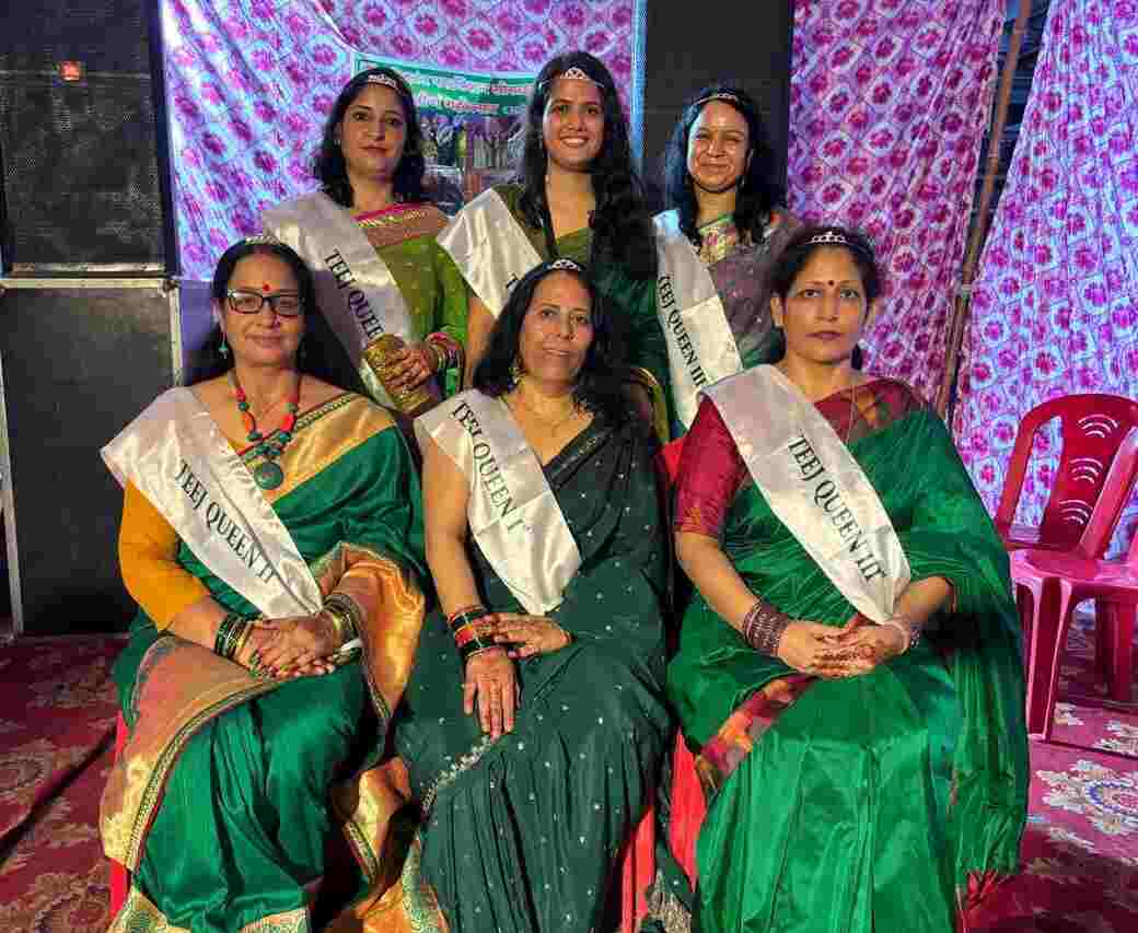 हिमवंत फाउंडेशन सोसाइटी के तीजोत्सव में ममता भट्ट और दीक्षा बलूनी बनीं तीज क्वीन