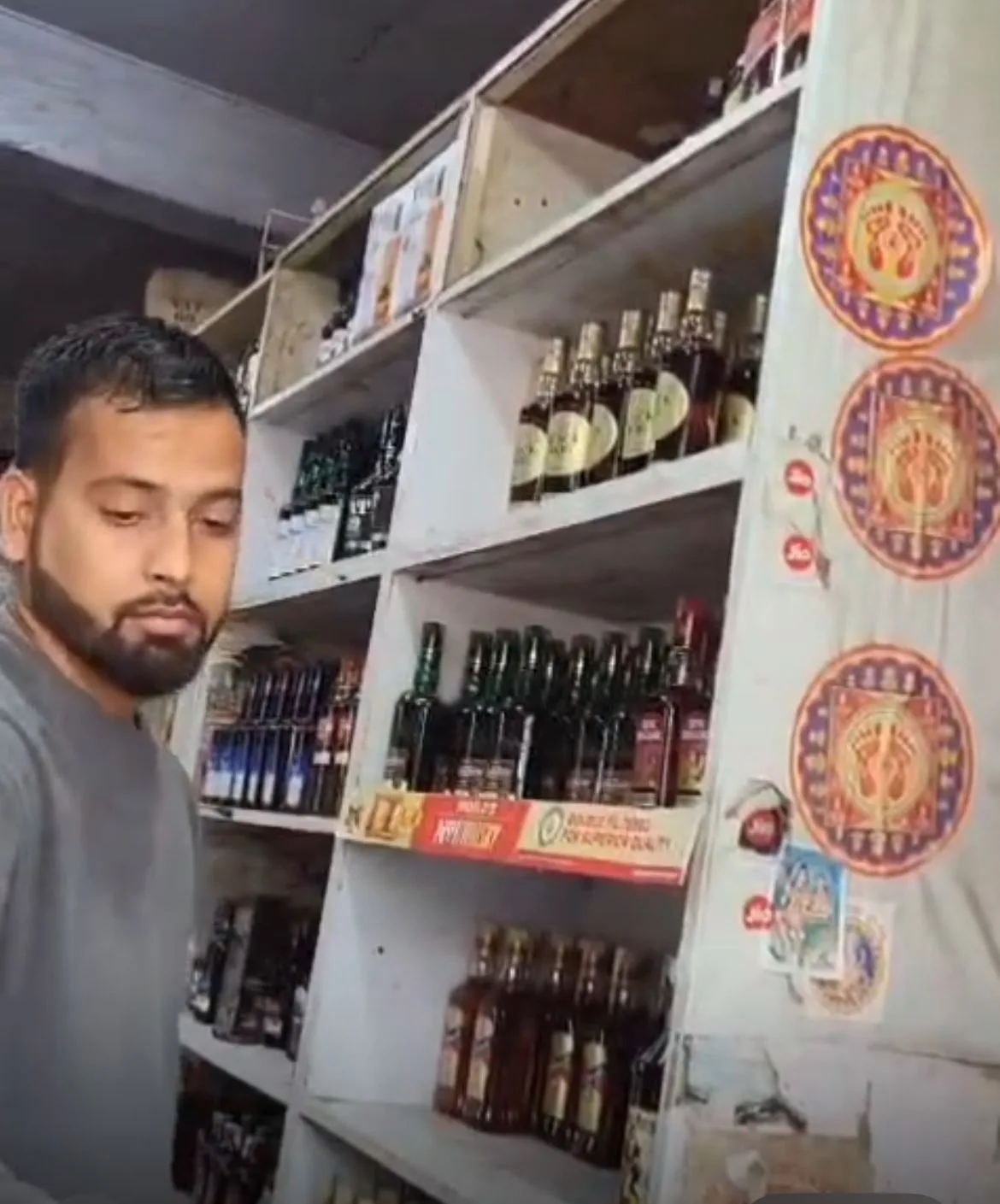 एसडीएम को बेची मंहगी रेट में शराब अब होगी कार्रवाई