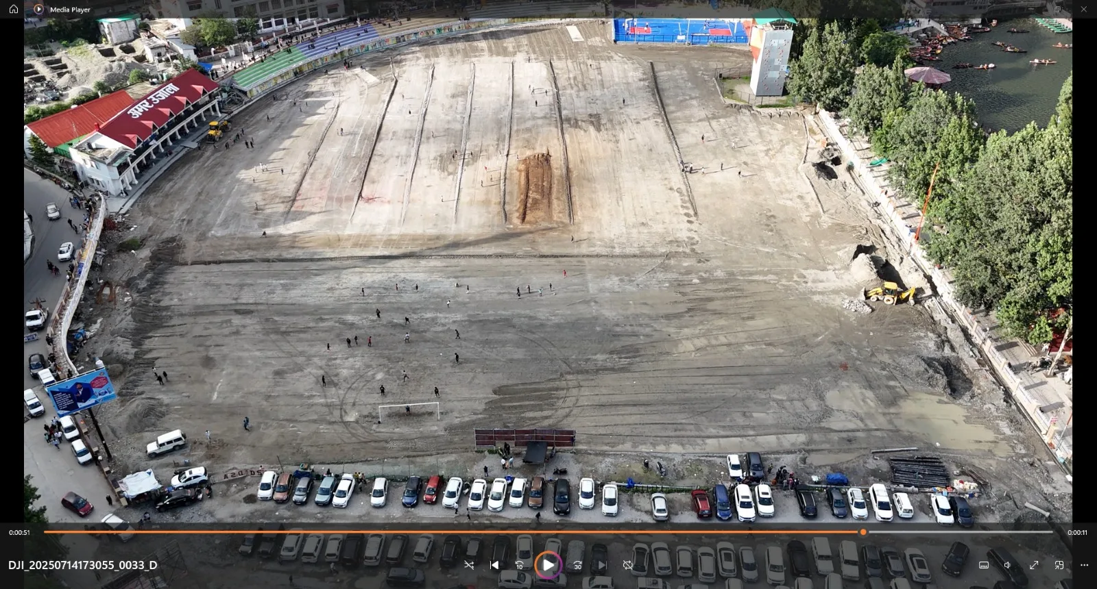 फ्लैट्स मैदान का होगा कायाकल्प, जिलाधिकारी वंदना ने दिए सख्त निर्देश